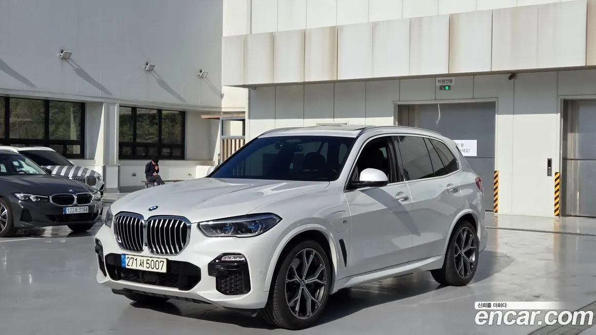 BMW X5 — фото 1