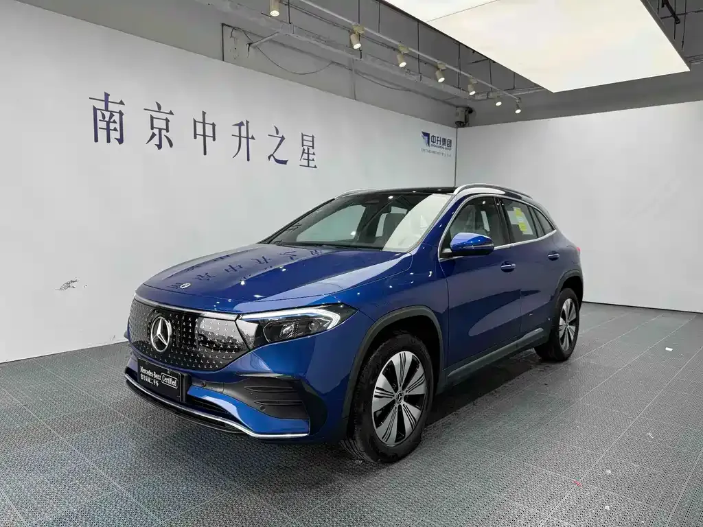 Mercedes-Benz EQA — фото 1