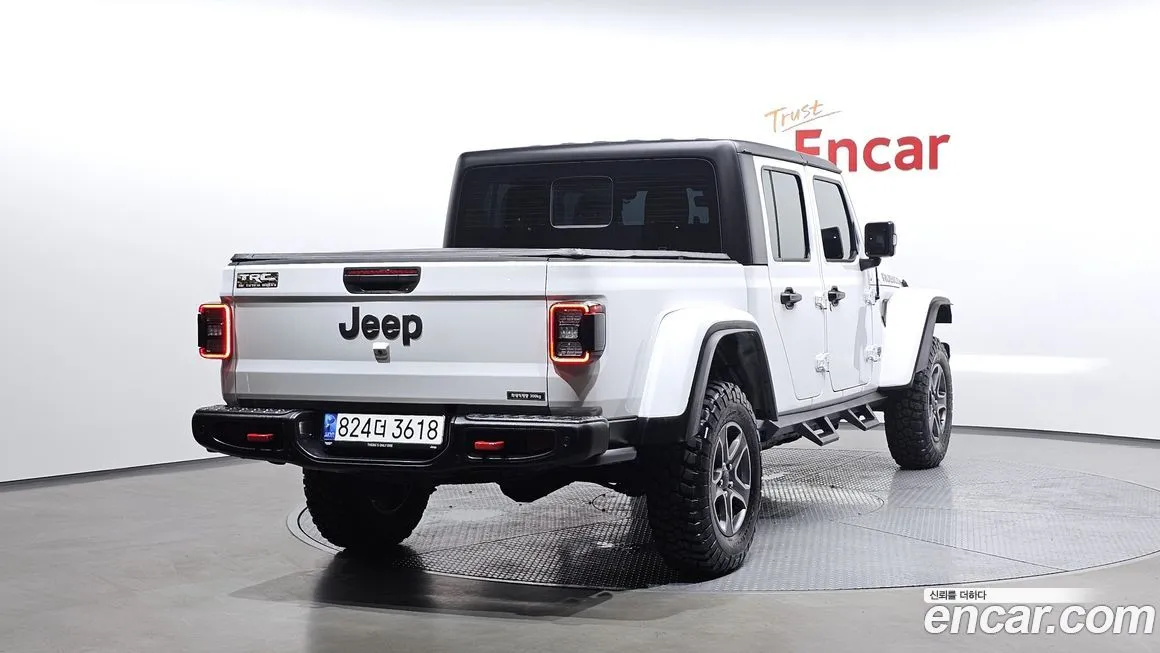 Jeep Gladiator — фото 2