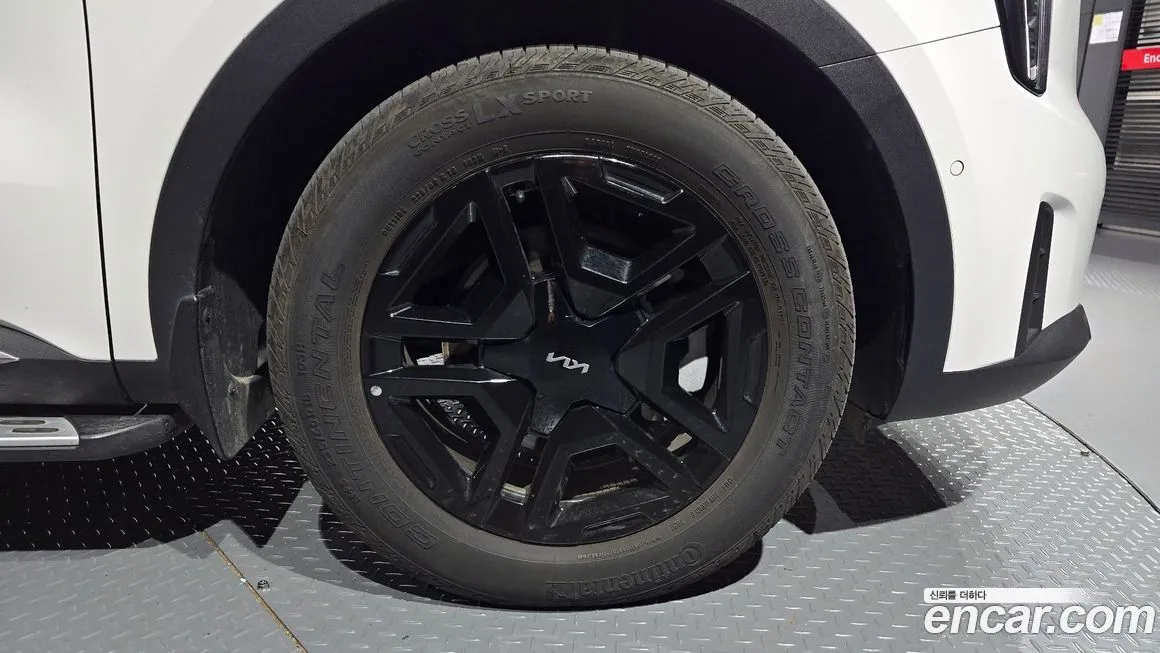Kia Sorento — фото 5