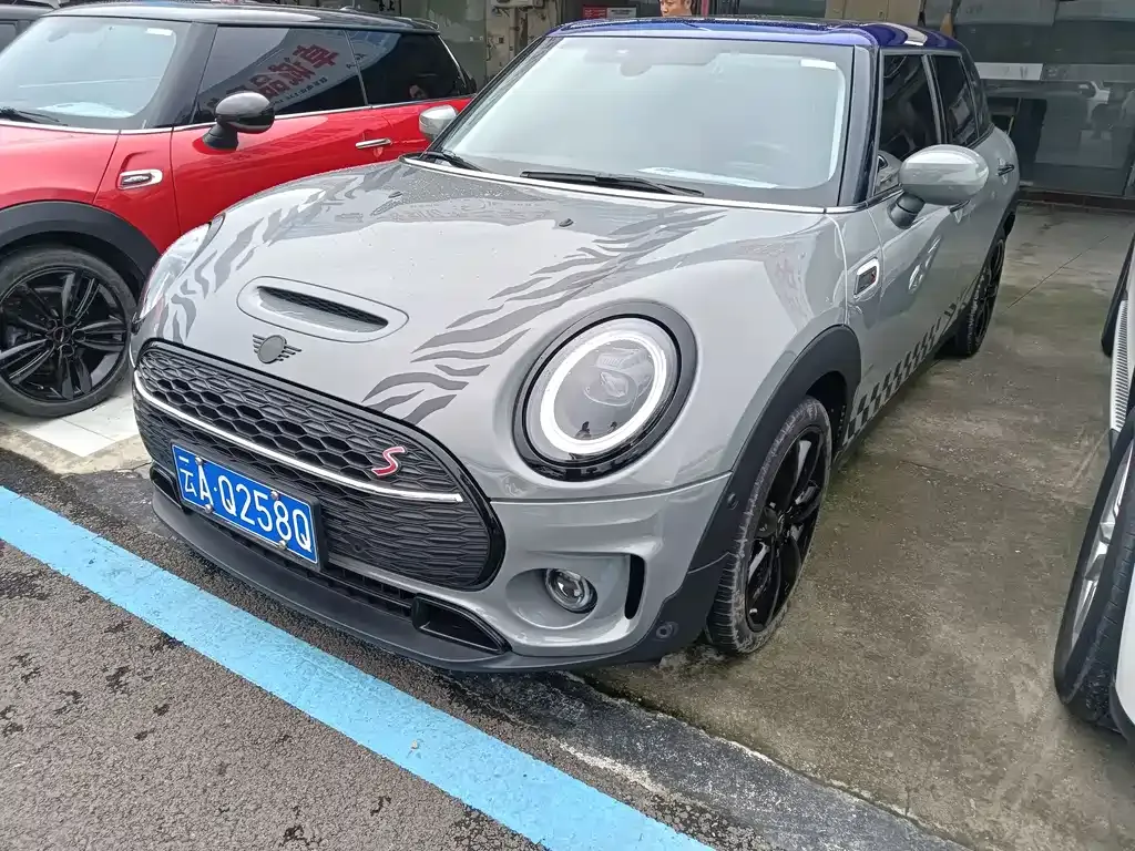 MINI Clubman — фото 1