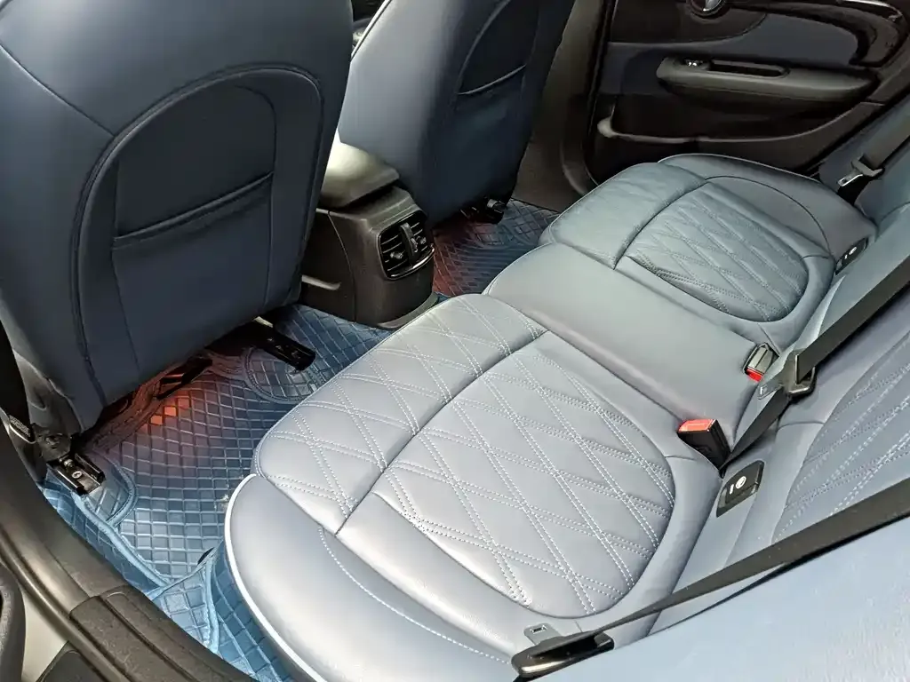 MINI Clubman — фото 10