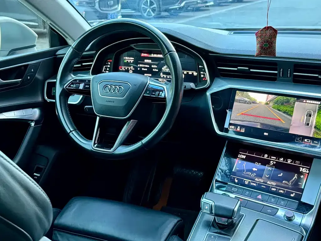 Audi A7 — фото 7