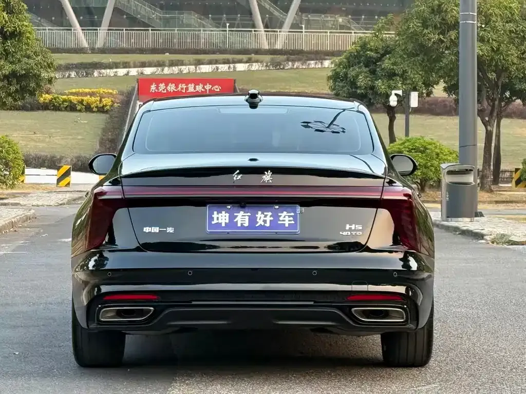 Hongqi H5 — фото 5