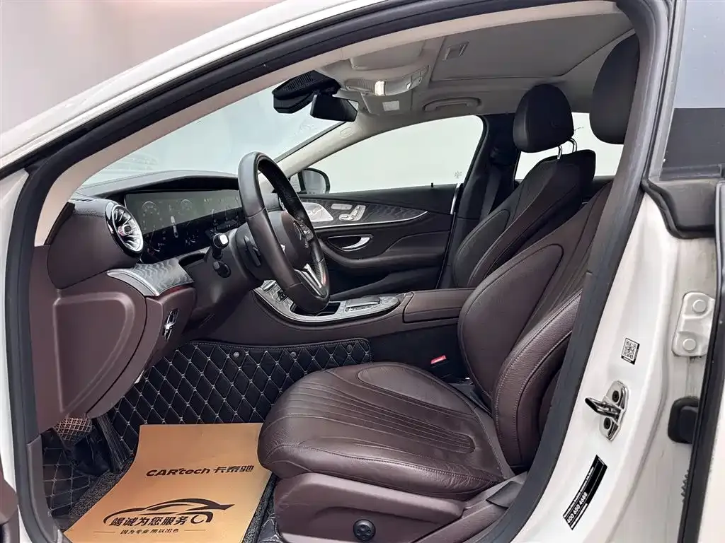 Mercedes-Benz CLS — фото 8