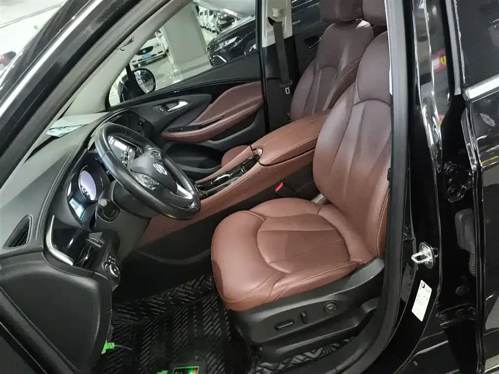 Buick Envision Plus — фото 8