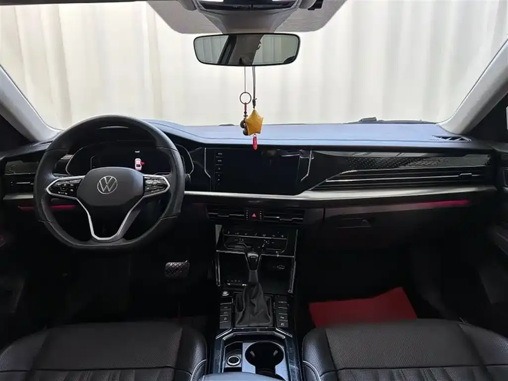 Volkswagen Passat — фото 8