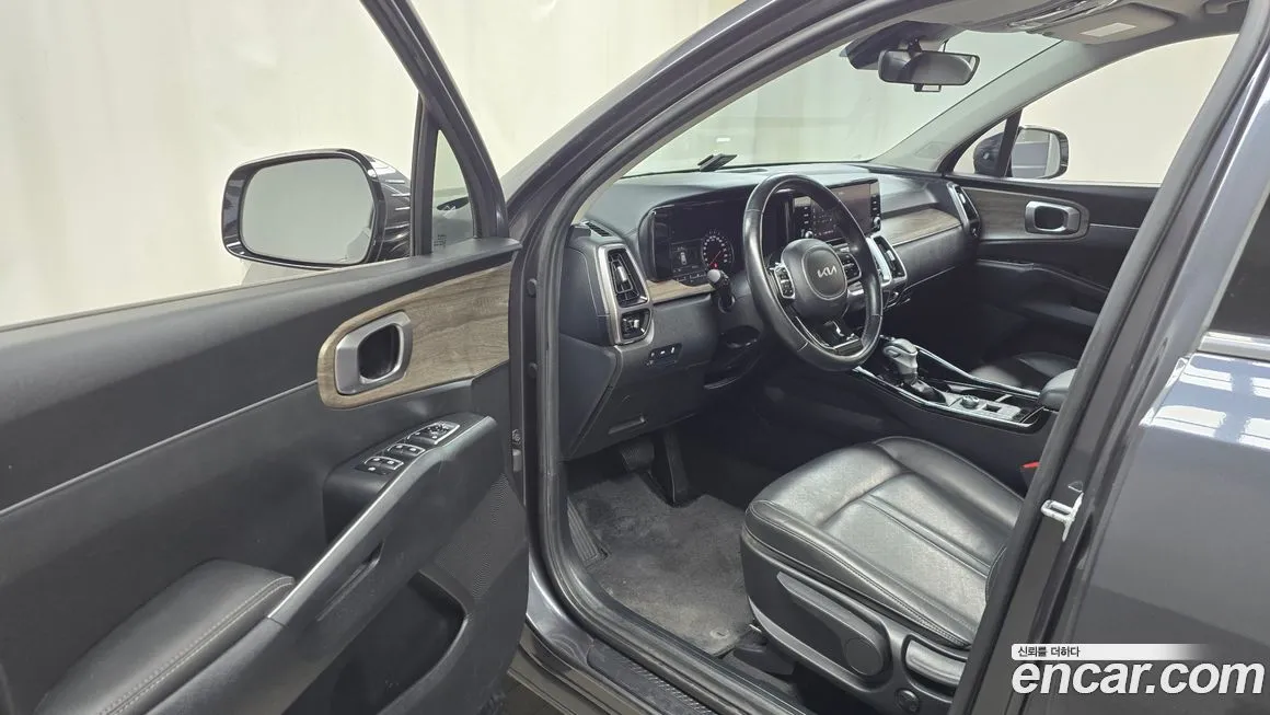 Kia Sorento — фото 10