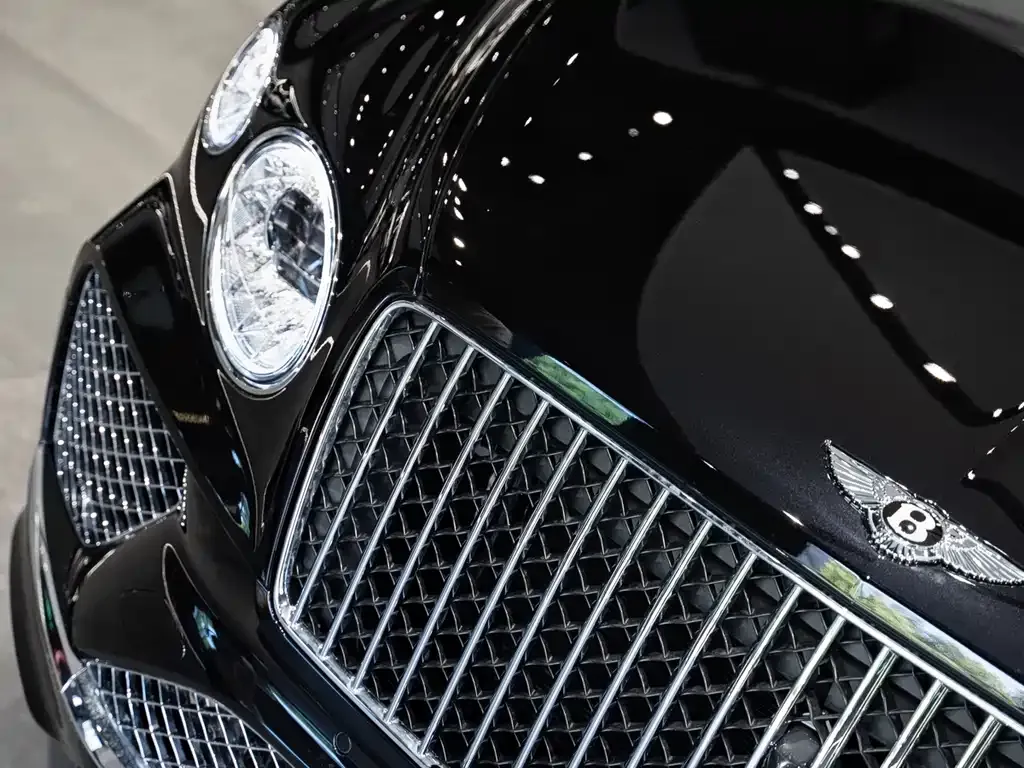 Bentley Bentayga — фото 6