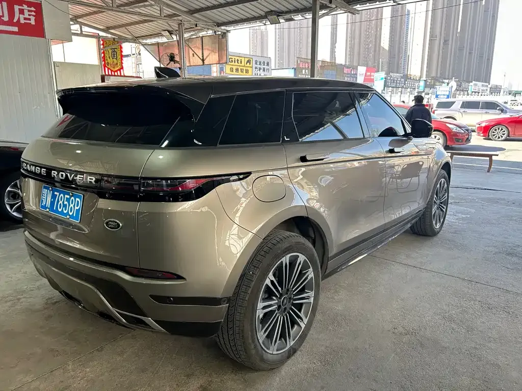 Land Rover Evoque — фото 4