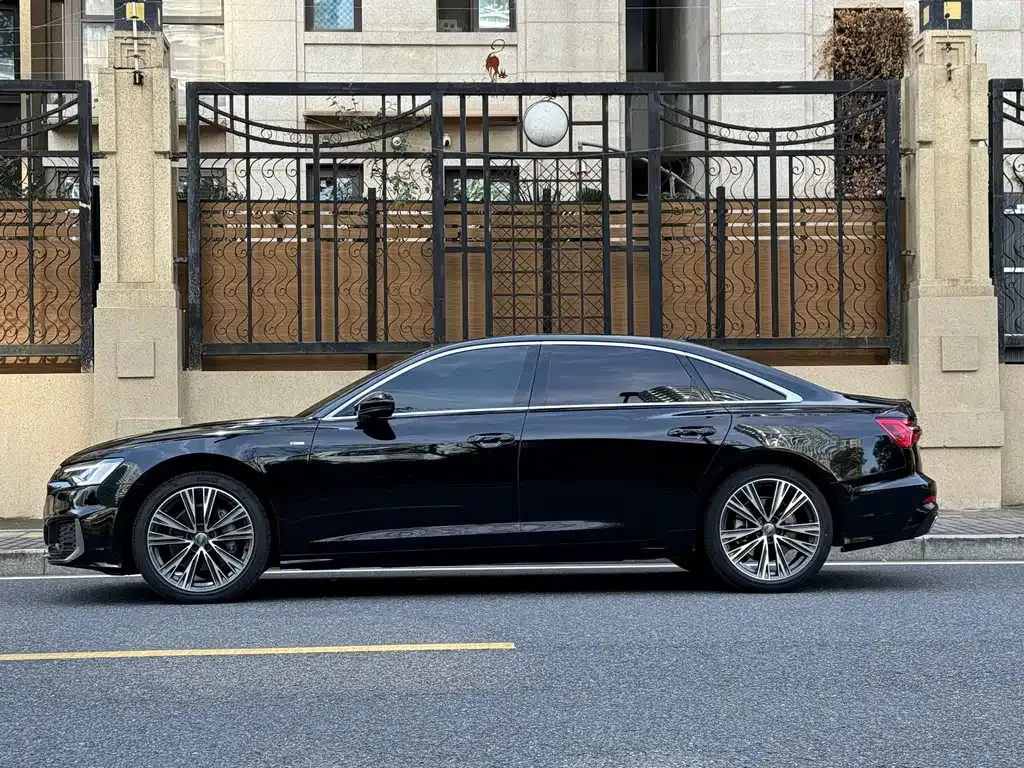 Audi A6L — фото 2