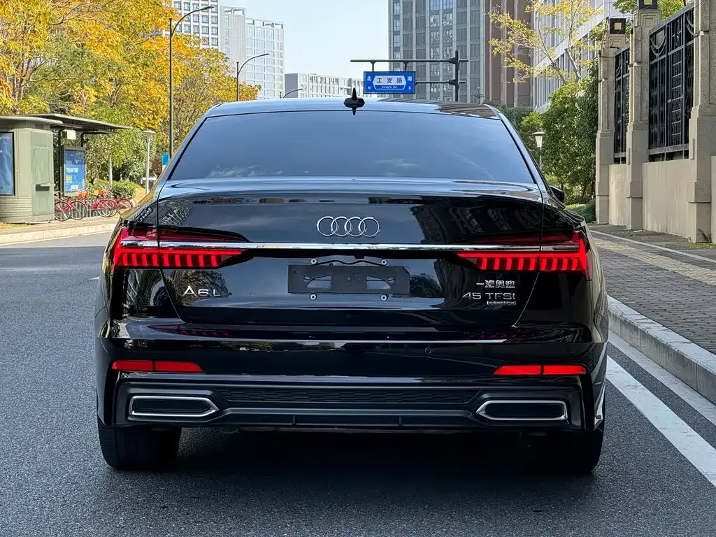 Audi A6L — фото 4