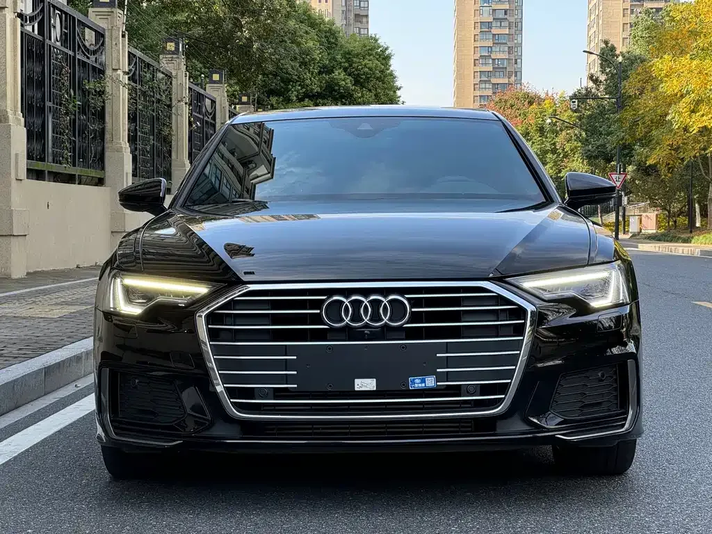 Audi A6L — фото 8