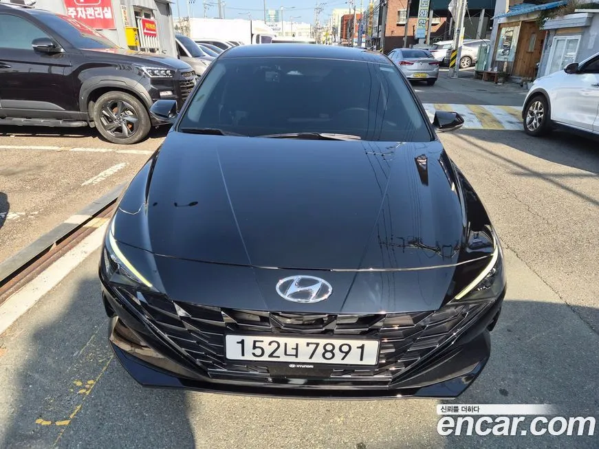 Hyundai AVANTE — фото 1