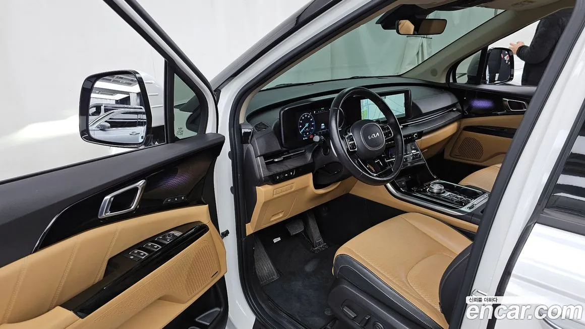 Kia Carnival — фото 10