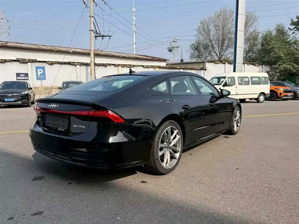 Audi A7 — фото 3