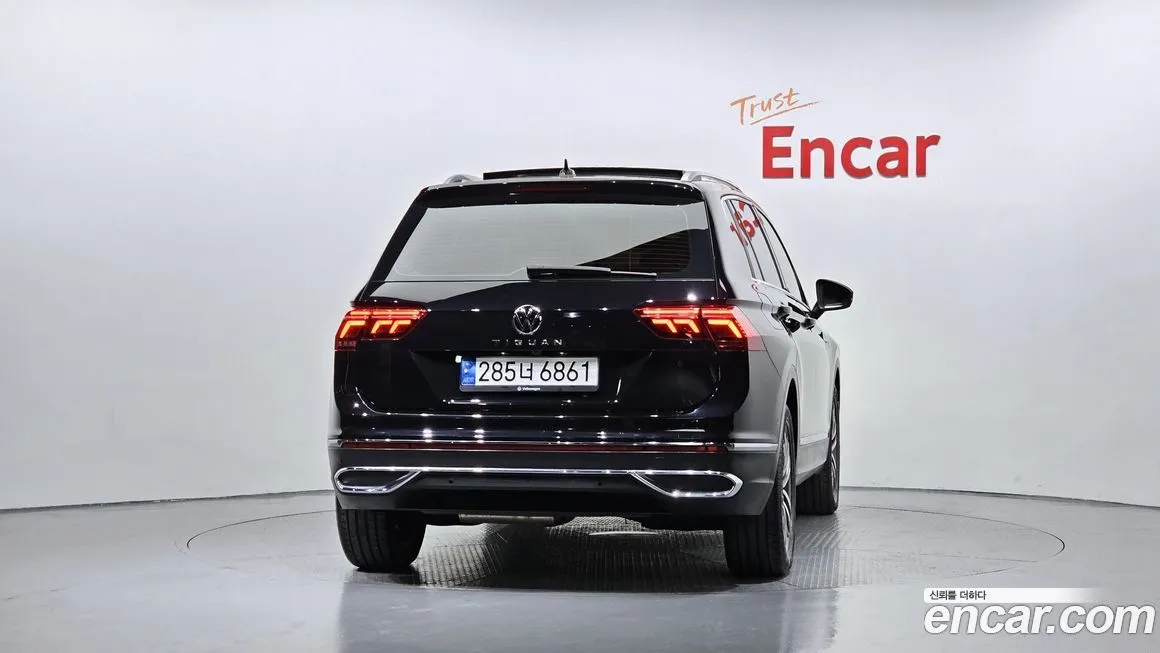Volkswagen Tiguan — фото 4