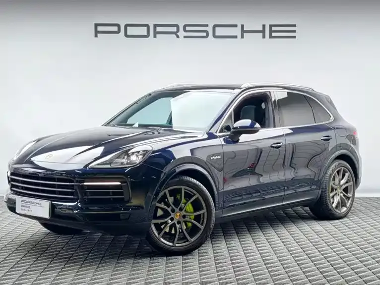 Porsche Cayenne Hybrid — фото 1