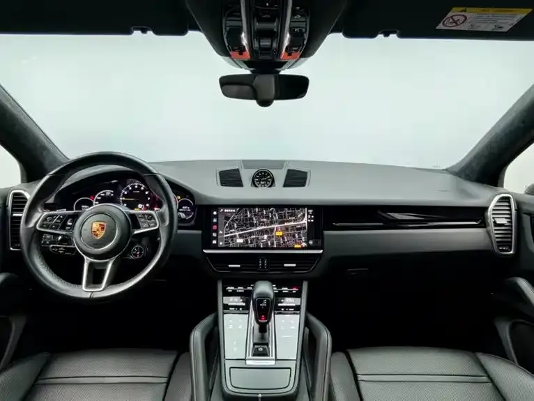 Porsche Cayenne Hybrid — фото 10