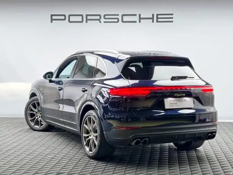 Porsche Cayenne Hybrid — фото 6