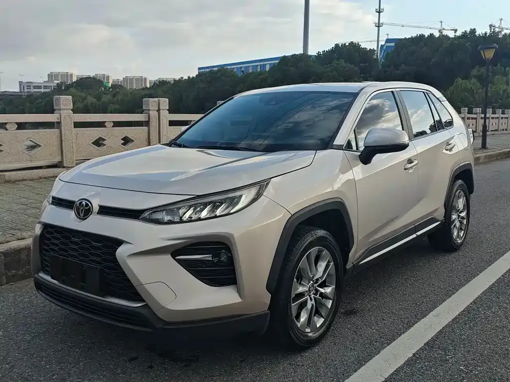 Toyota Wildlander — фото 1