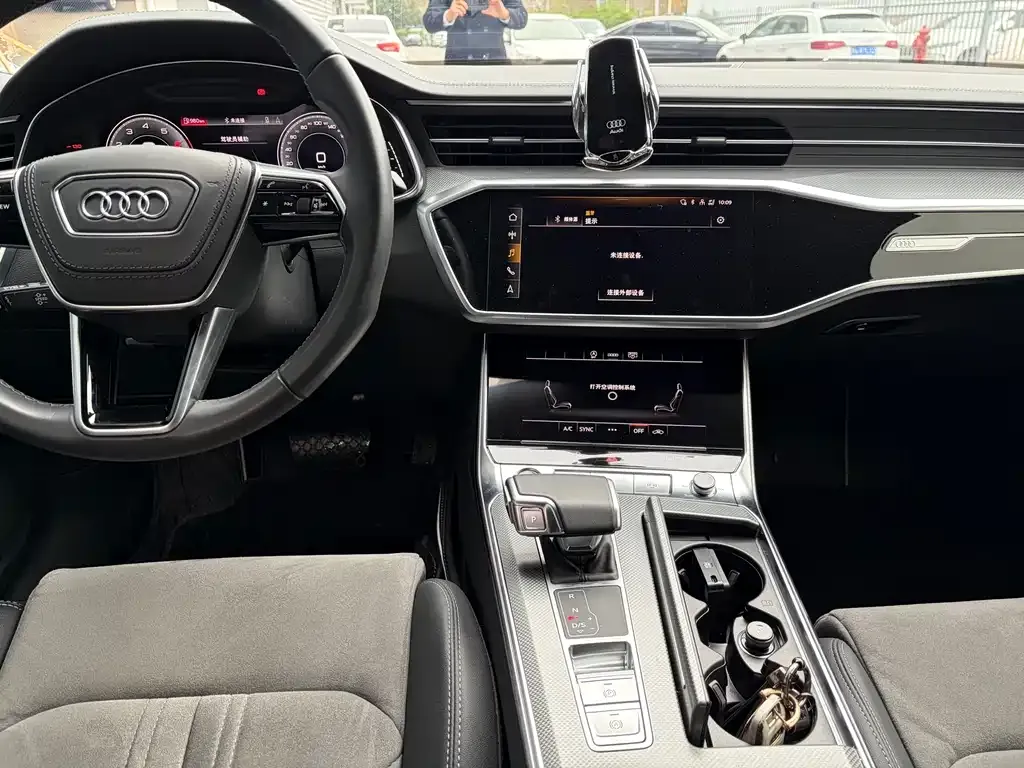 Audi A6L — фото 5