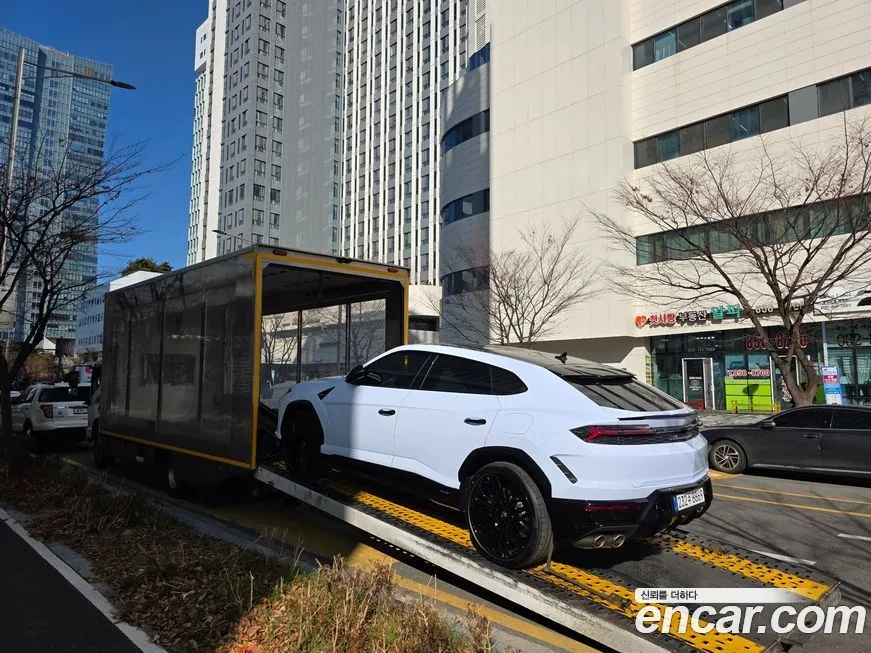 Lamborghini Urus — фото 3
