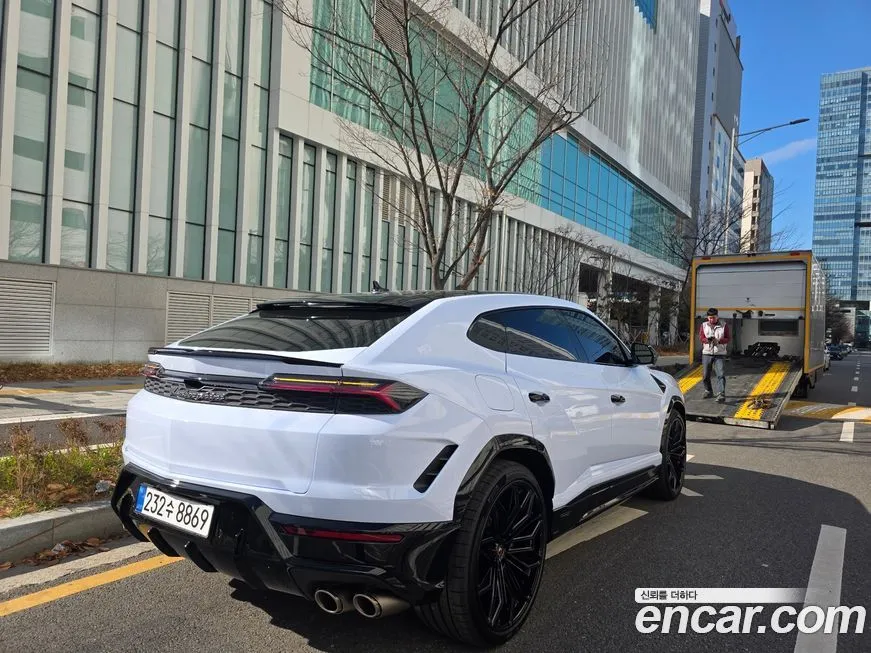 Lamborghini Urus — фото 5