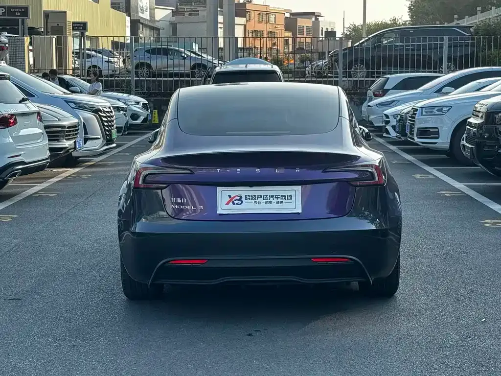 Tesla Model 3 — фото 5