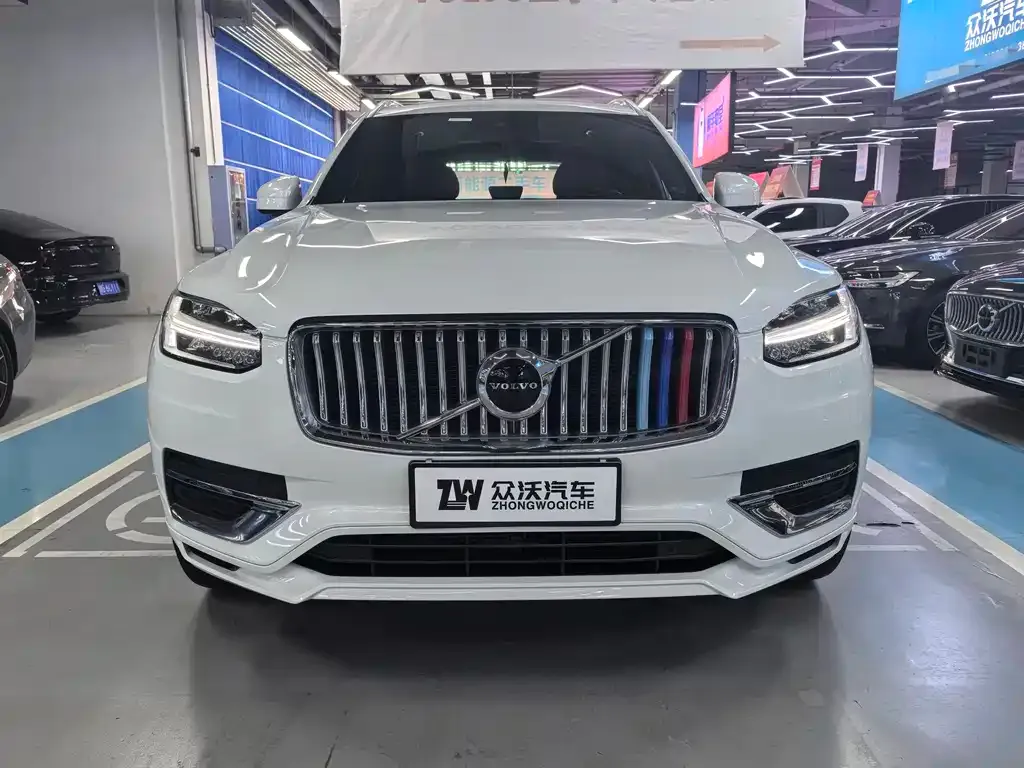 Volvo XC90 — фото 2