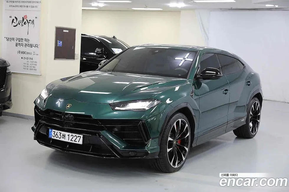 Lamborghini Urus — фото 2