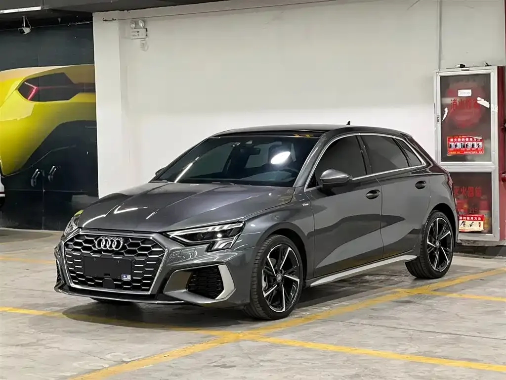 Audi A3 — фото 1