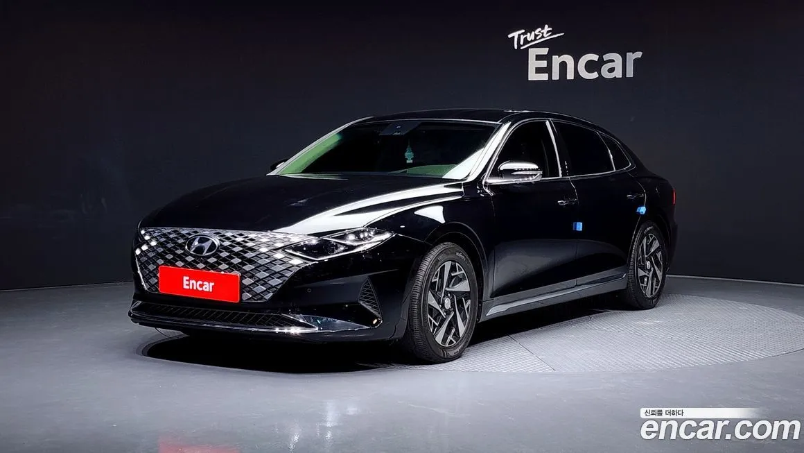 Hyundai Grandeur — фото 1