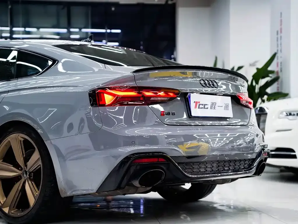 Audi RS 5 — фото 10