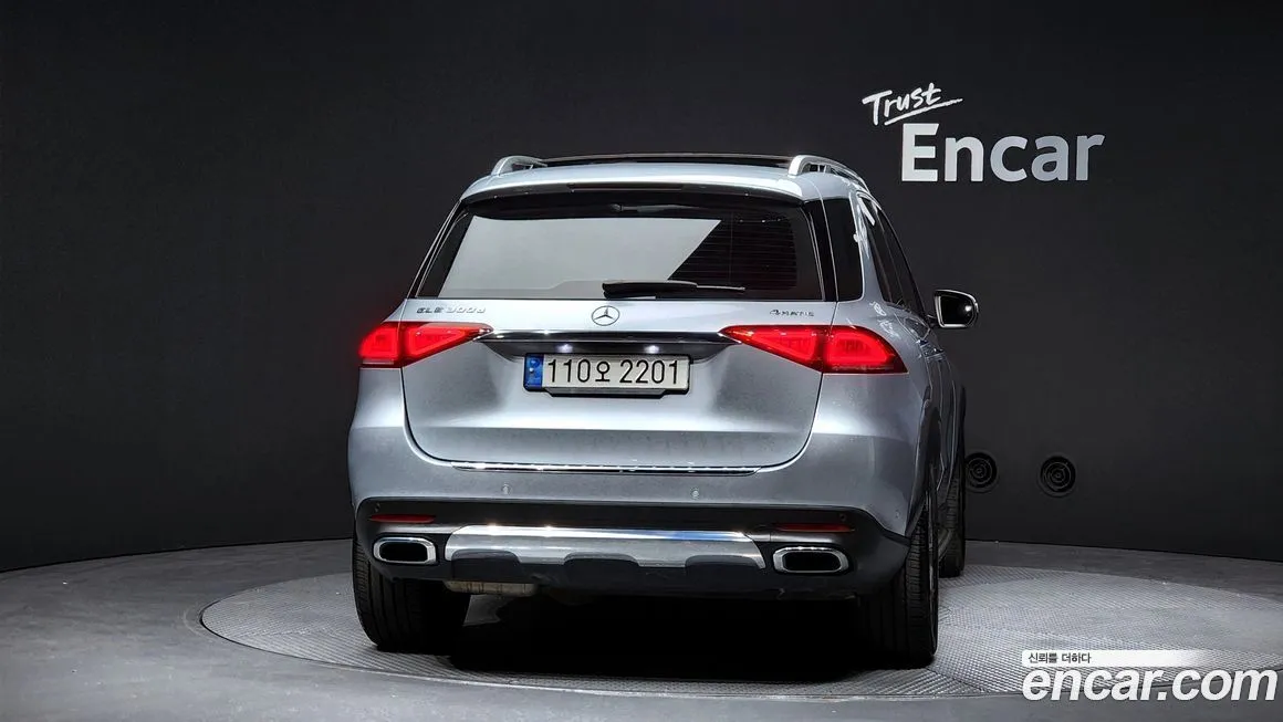 Mercedes-Benz GLE-Class — фото 4