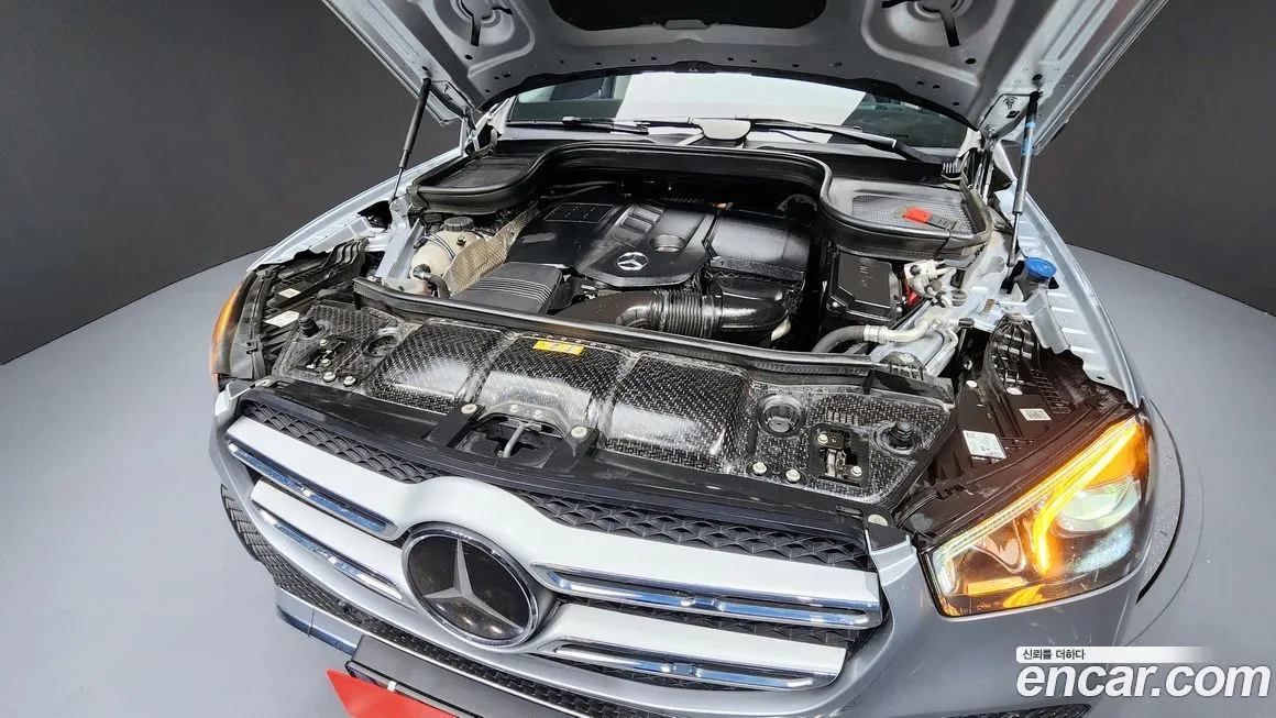 Mercedes-Benz GLE-Class — фото 6