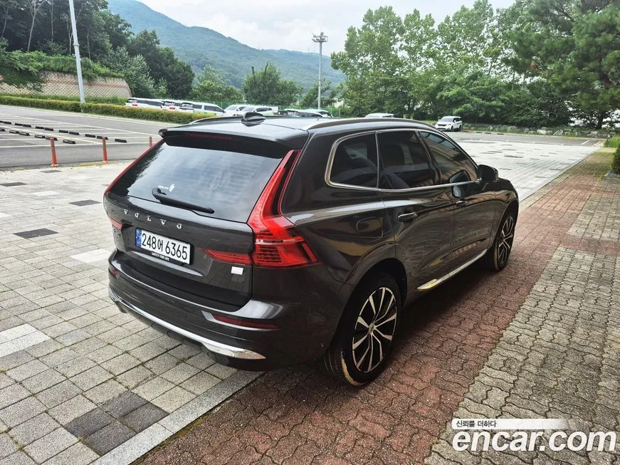 Volvo XC60 — фото 3
