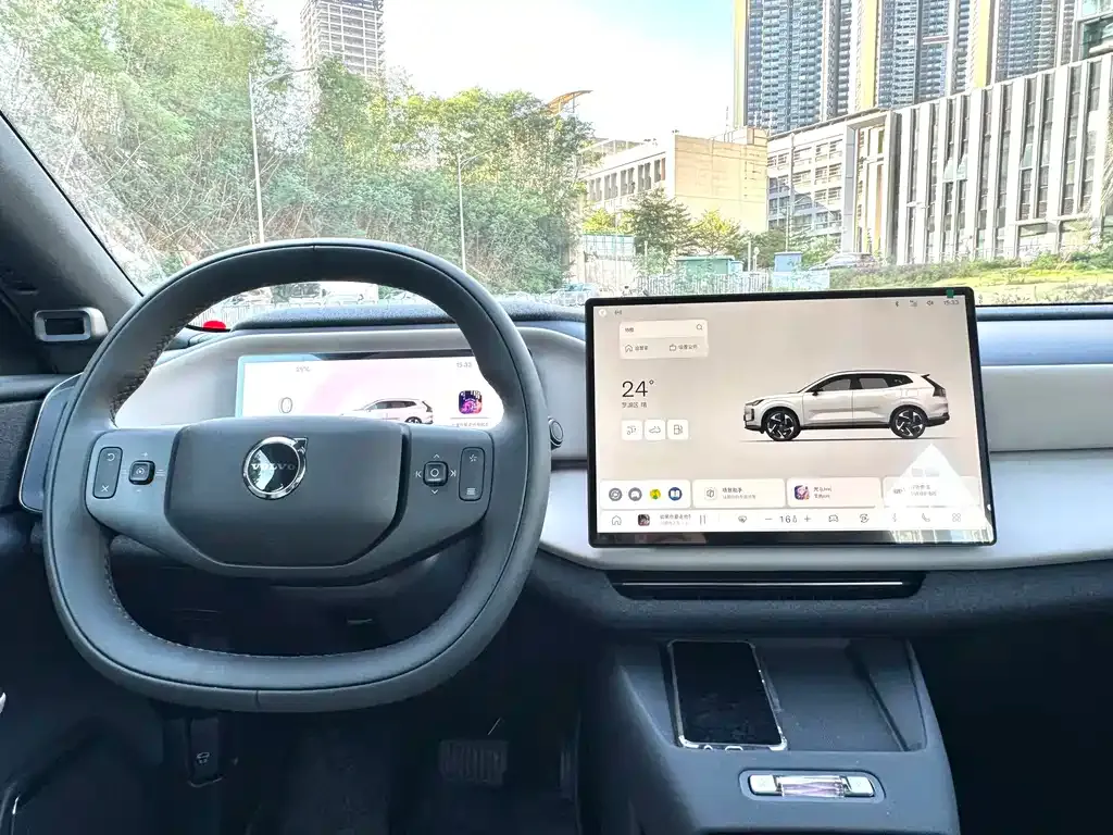 Volvo XC70 Plug-in Hybrid — фото 10