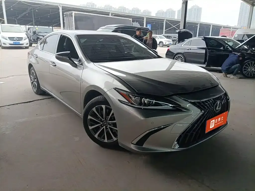 Lexus ES — фото 2