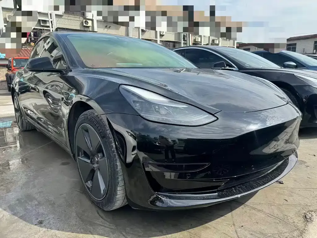 Tesla Model 3 — фото 2