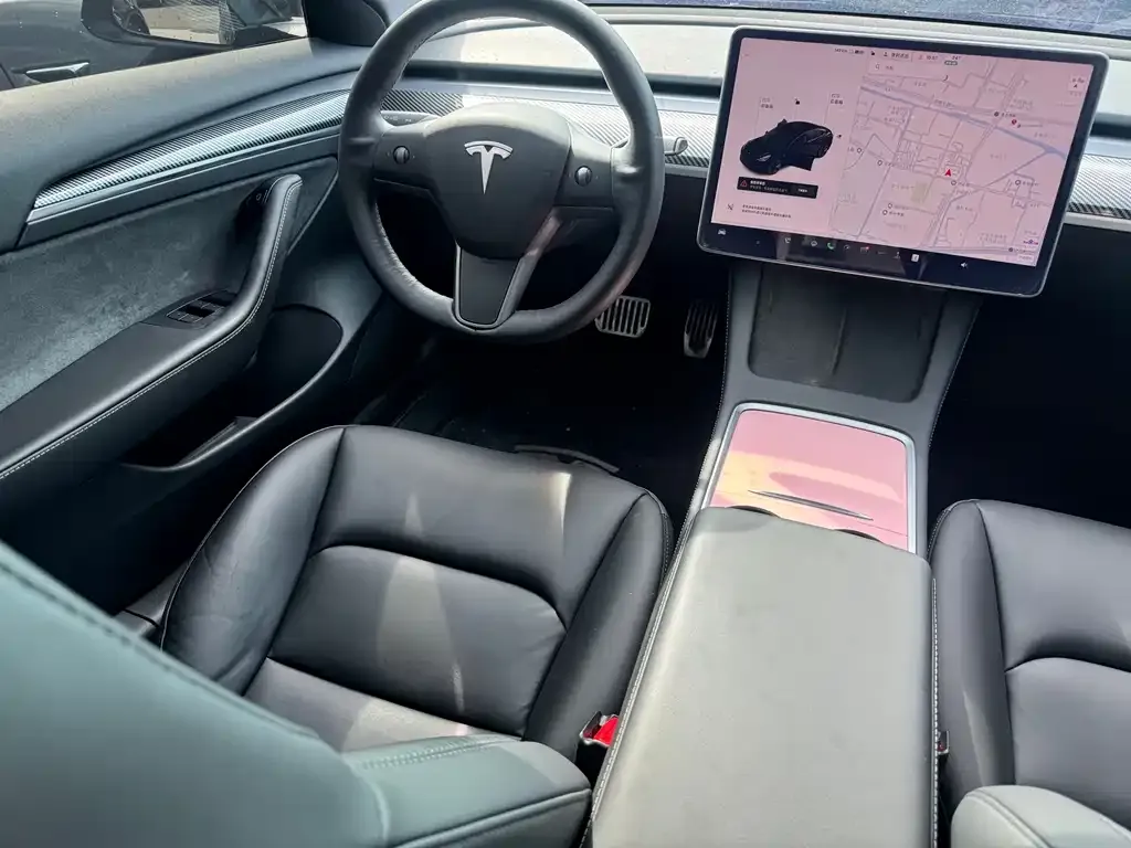 Tesla Model 3 — фото 4