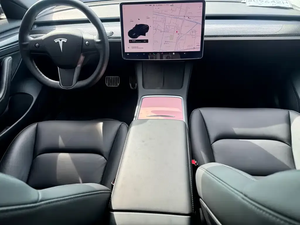 Tesla Model 3 — фото 5