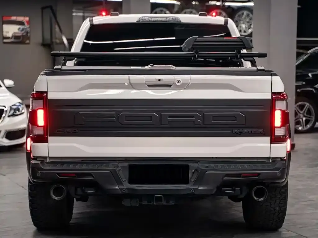 Ford F-150 Raptor — фото 8