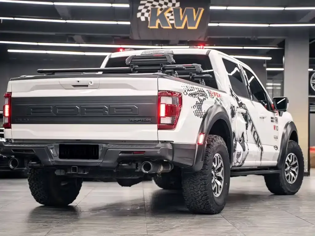 Ford F-150 Raptor — фото 9
