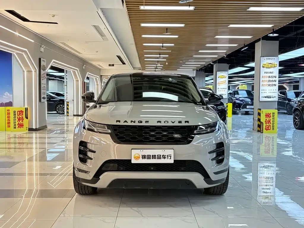 Land Rover Evoque — фото 1