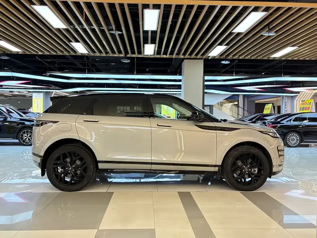 Land Rover Evoque — фото 6