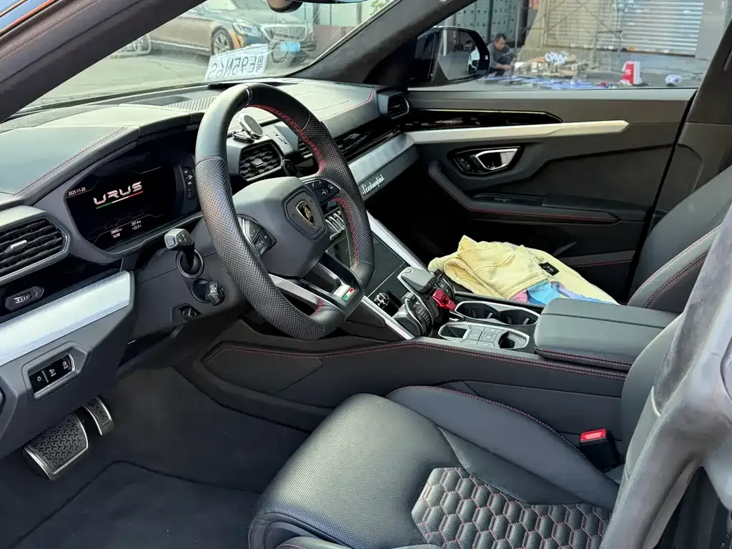 Lamborghini Urus — фото 4
