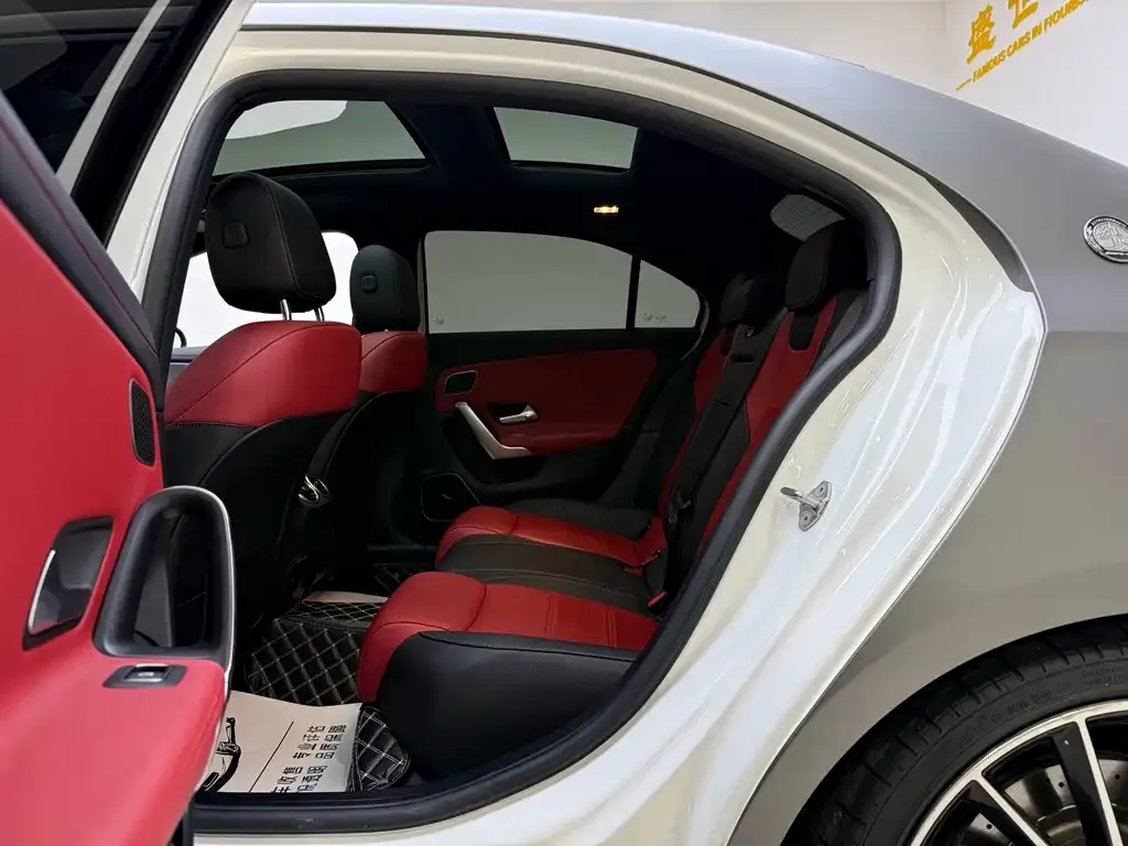 Mercedes-Benz A-Class AMG — фото 5