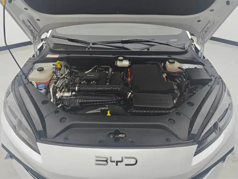 BYD Seal 06 — фото 10