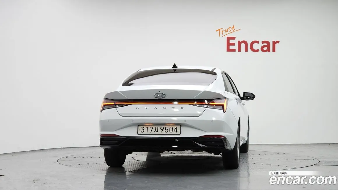 Hyundai AVANTE — фото 4